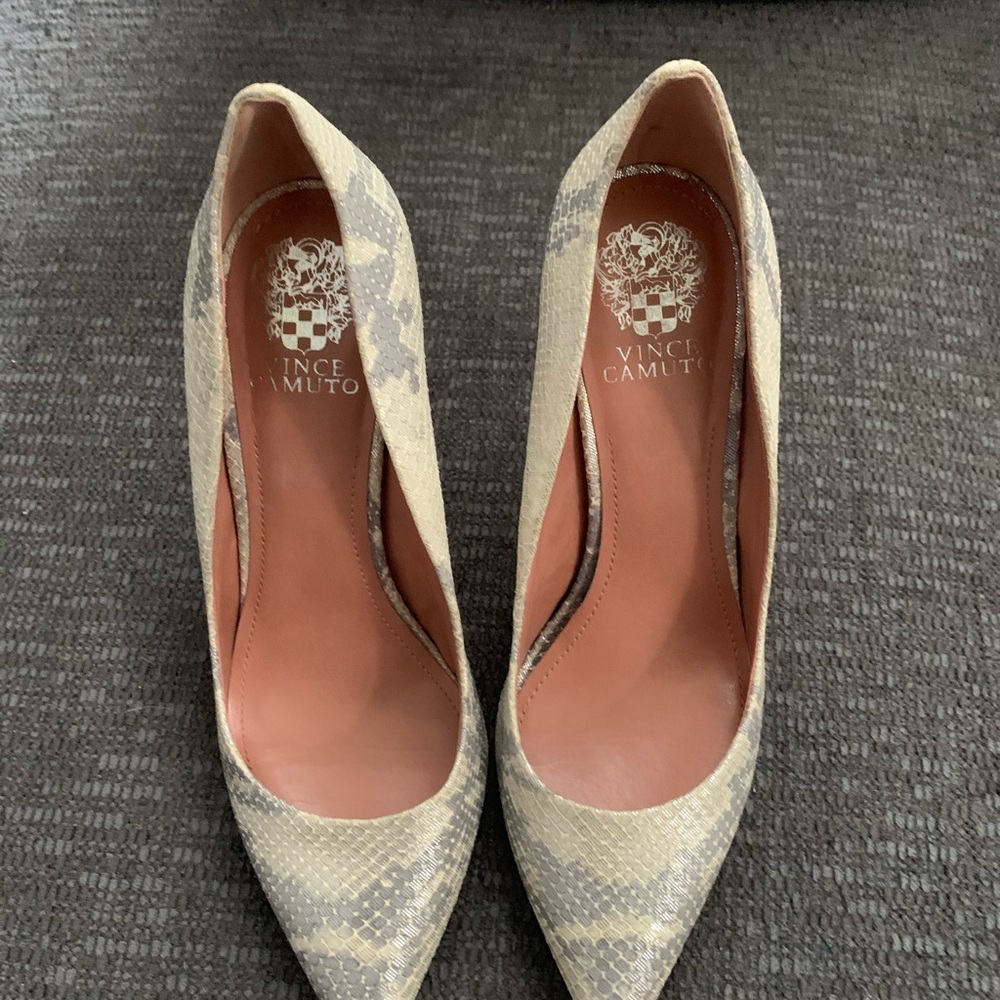 Vince Camuto Heel